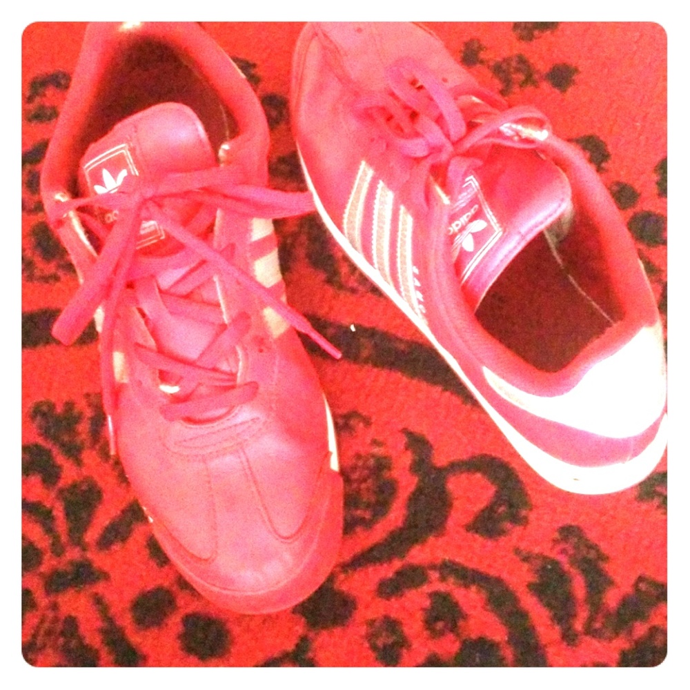 Adidas samoa 9 1/2 men